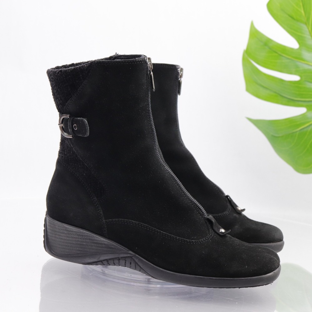 Aquatalia Womens Mia Boots Size 8 Black Suede Waterproof Ankle Booties Low Wedge